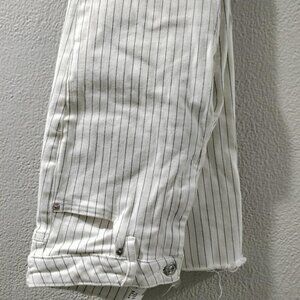 MNG- 38 EUR-6-DEMIN JEAN CREAM AND BLUE LINES